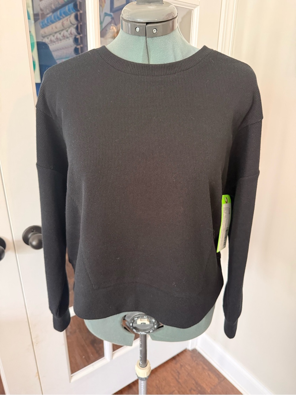 Olive & Oak Black Ribbed Crewneck Sweater